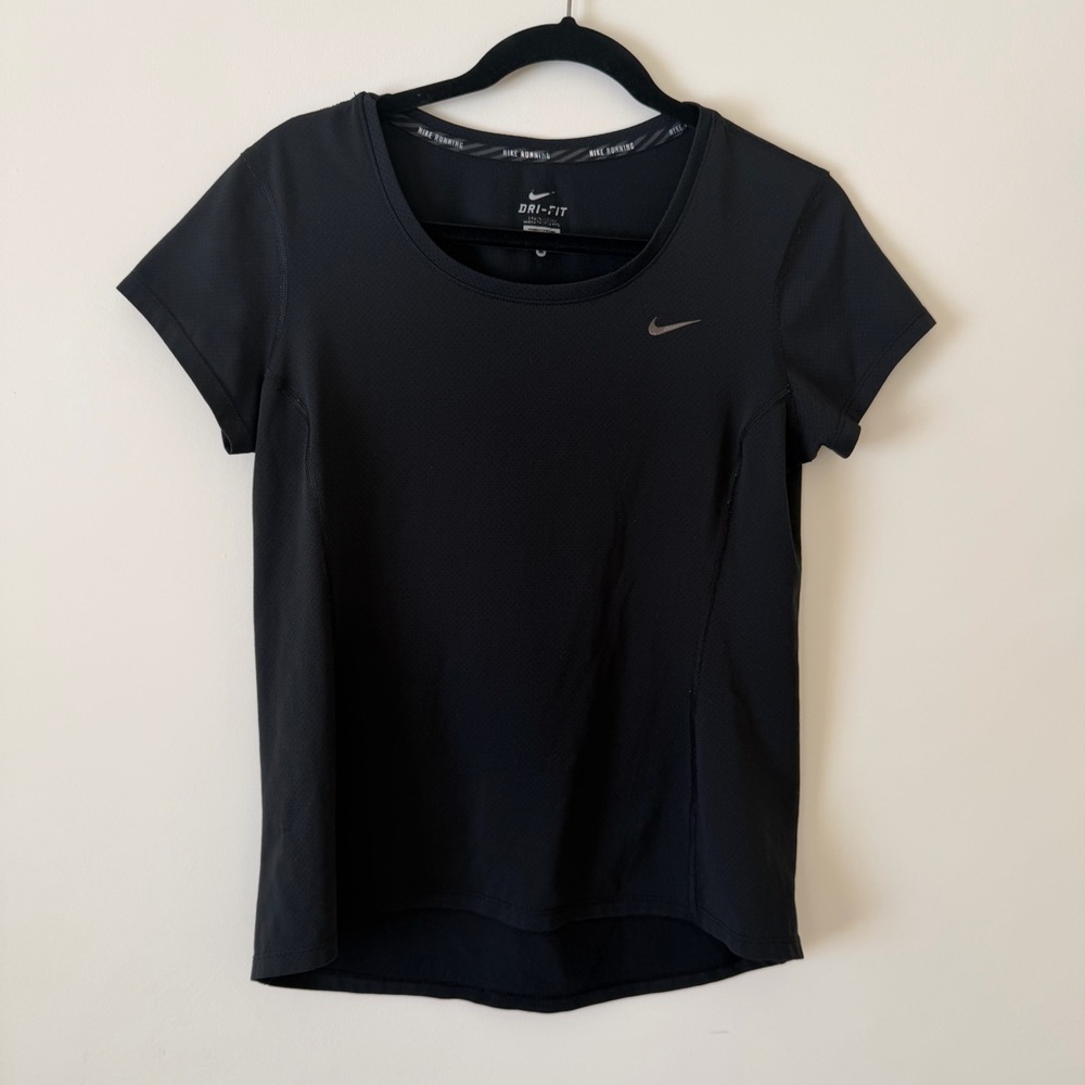 Nike Women's Black Short Sleeve Tee